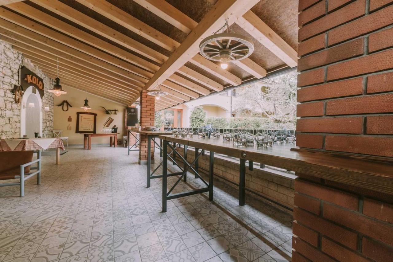 Bed And Breakfast Kolo Adults Only Bužinija Exterior foto