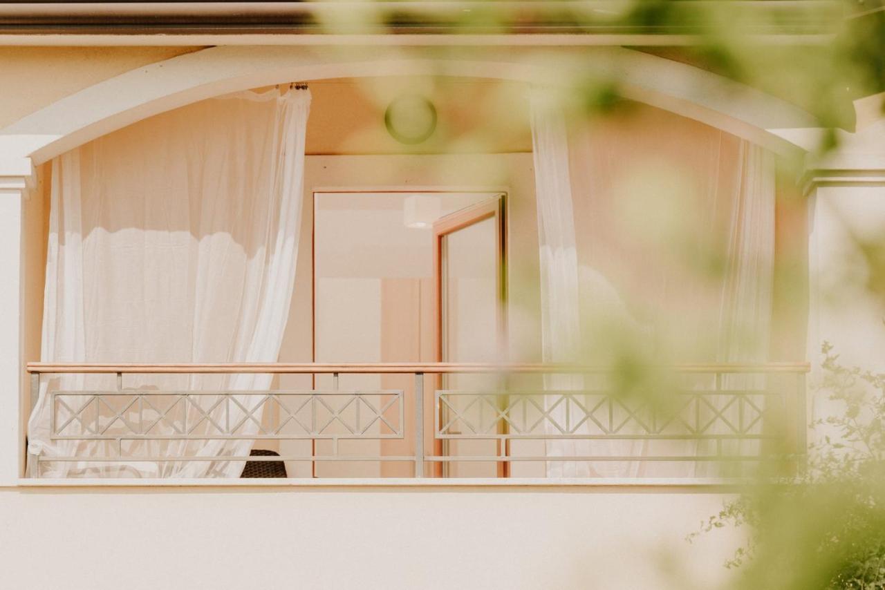 Bed And Breakfast Kolo Adults Only Bužinija Exterior foto