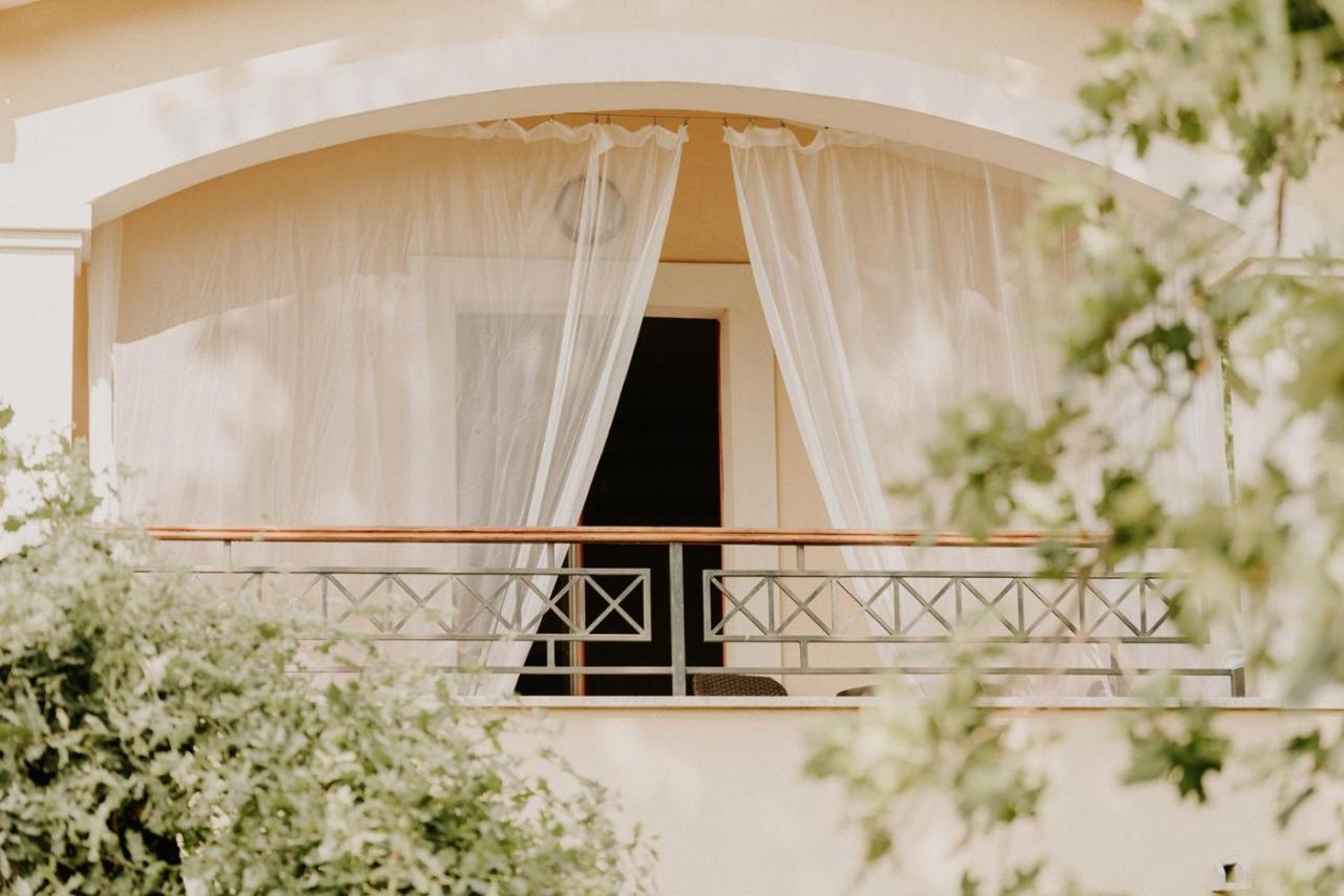 Bed And Breakfast Kolo Adults Only Bužinija Exterior foto
